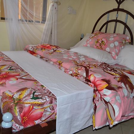 Barcelona Lodge Bagamoyo Bagian luar foto
