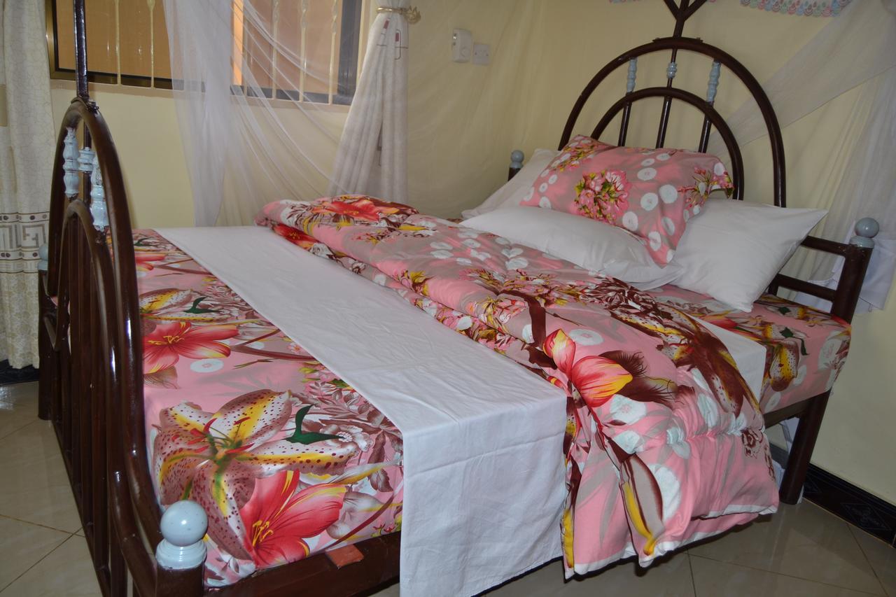 Barcelona Lodge Bagamoyo Bagian luar foto