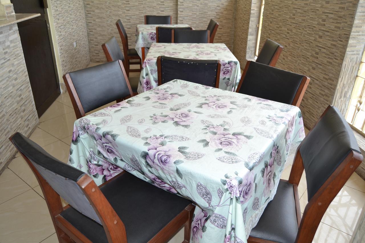 Barcelona Lodge Bagamoyo Bagian luar foto