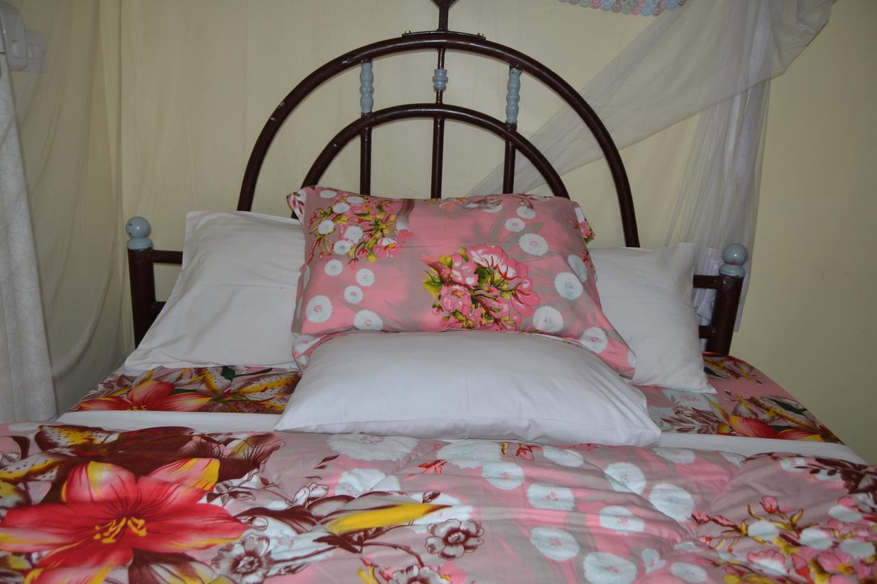 Barcelona Lodge Bagamoyo Bagian luar foto