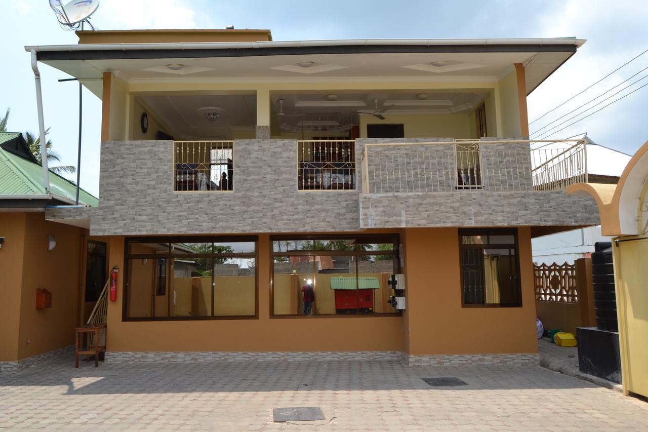 Barcelona Lodge Bagamoyo Bagian luar foto